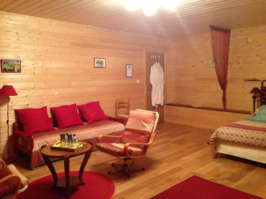 Bed and Breakfast Domaine Du Val De Soux Montgaillard-de-Salies Habitación foto